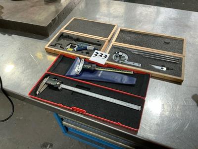 Overview picture of Various measuring tools